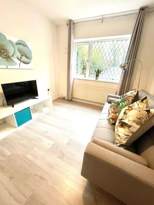 Serene And Cozy 1-Bedroom House With Parking Кембридж Экстерьер фото